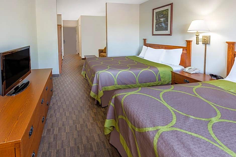Super 8 by Wyndham Central Pt Medford