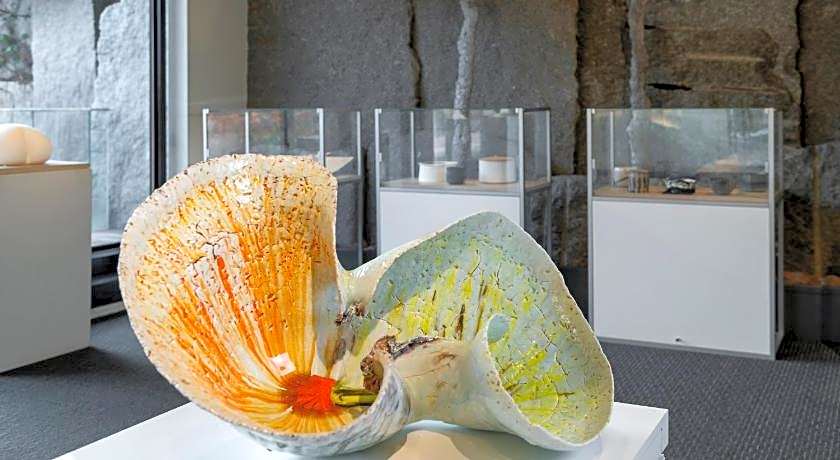 River Retreat Garaku