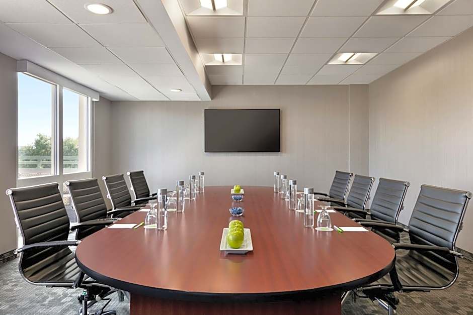 Courtyard by Marriott Tysons McLean