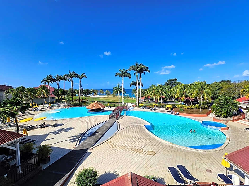 AppartMadinina 27 Sainte Luce 4-6 personnes vue mer