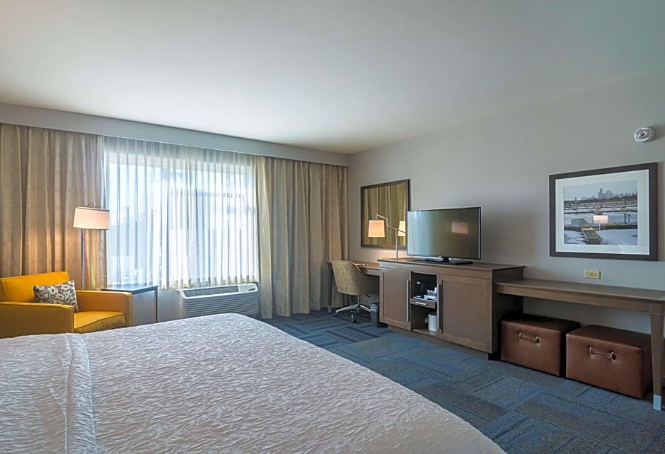 Hampton Inn By Hilton Chicago North-Loyola Station, Il