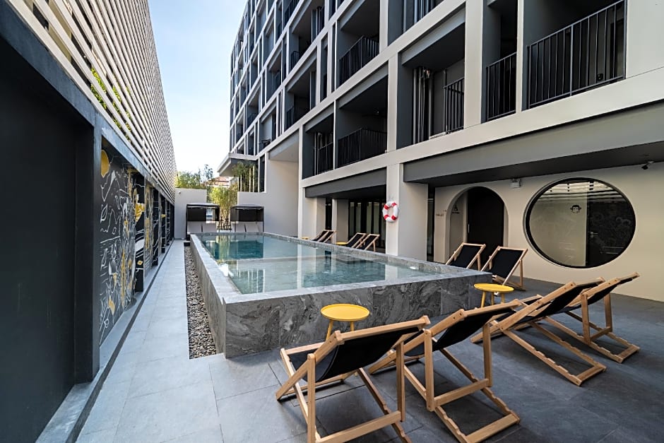 Blu Monkey Hub and Hotel Krabi Town