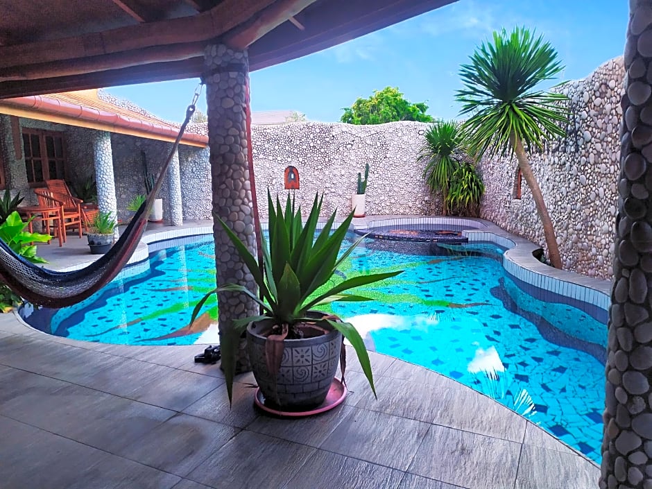 Photo 1 of 50 of Hotel La Hasienda