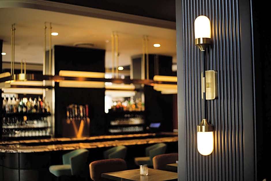 Cyrus Hotel, Topeka, A Tribute Portfolio Hotel