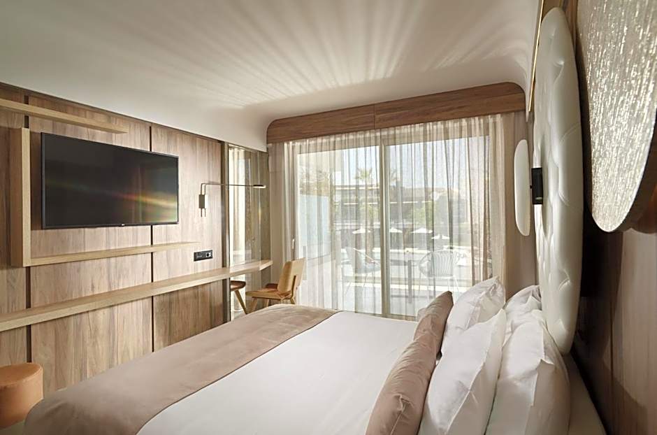 Nautilux Rethymno by Mage Hotels