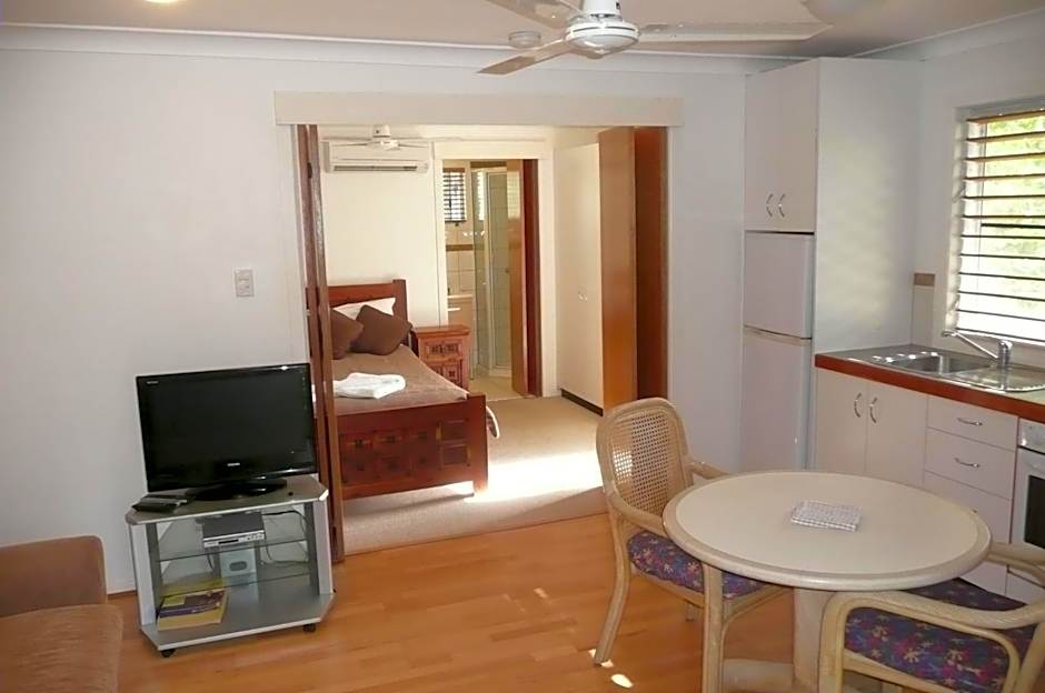 Beachside Holiday Units