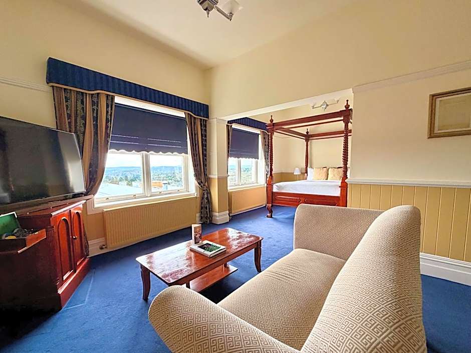 Carrington Hotel