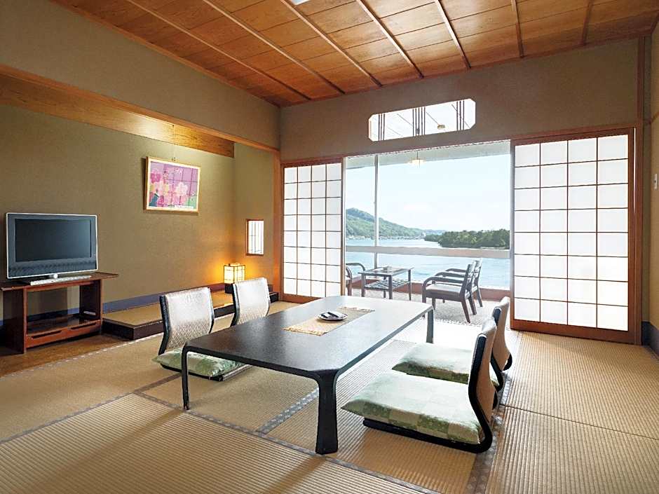 Amanohashidate Hotel