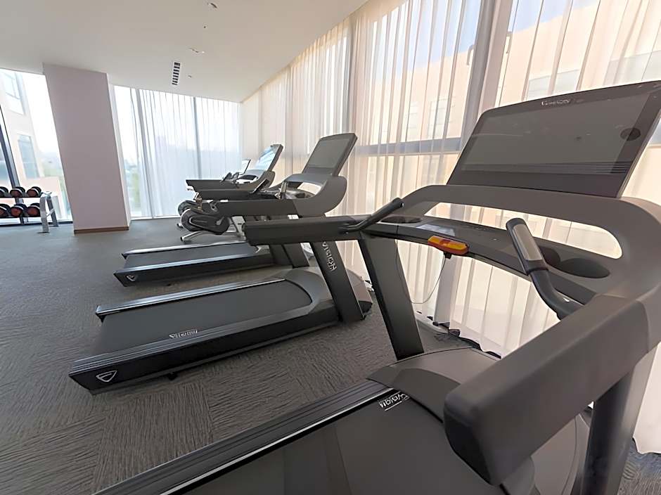 JANDA Golden Tulip Hotel