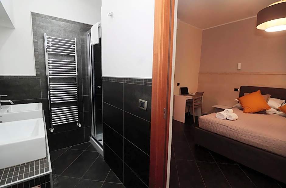 Cardinal Vatican Inn