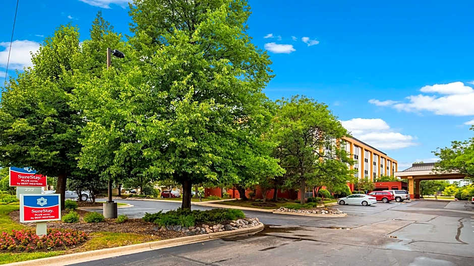 SureStay Plus Hotel by Best Western Chicago Lombard
