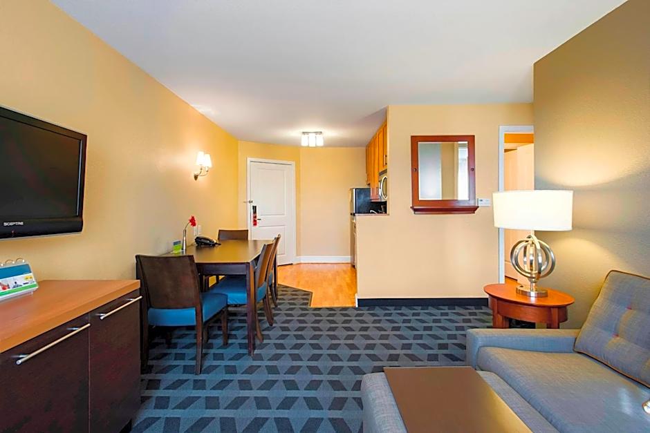 TownePlace Suites by Marriott Kansas City Overland Park