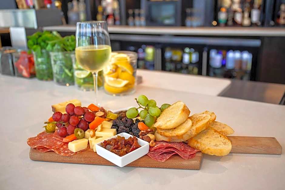 Cambria Hotel Denver Downtown RiNo