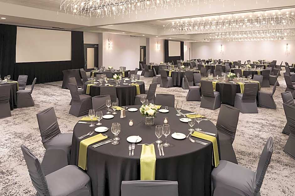 Sheraton Bloomington Hotel