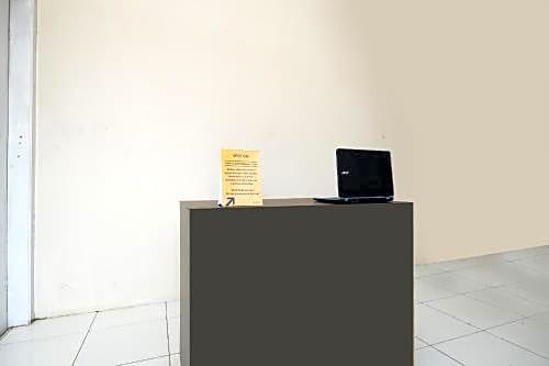 SPOT ON 2027 Putri Guest House Syariah