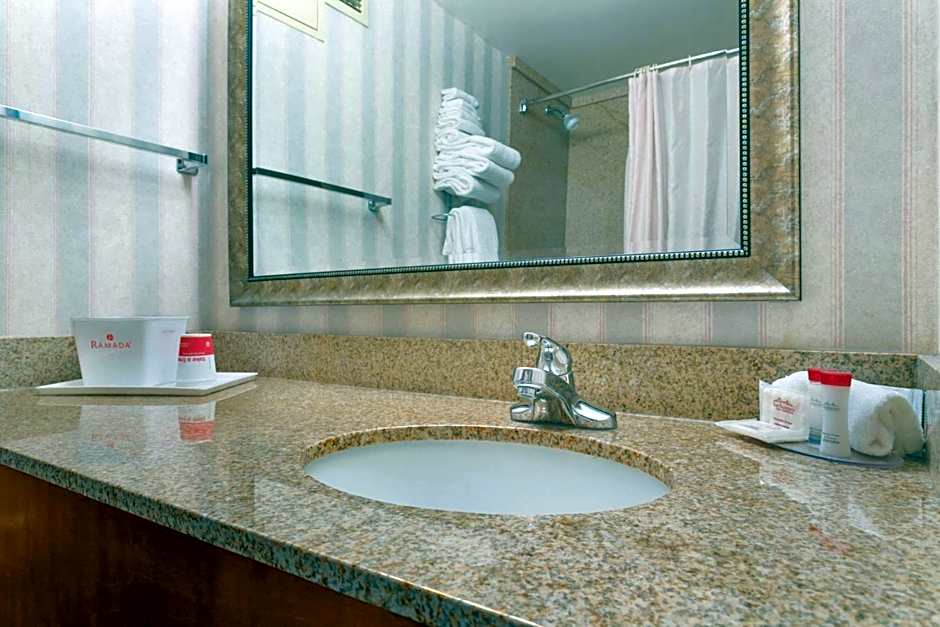 Ramada by Wyndham Bismarck