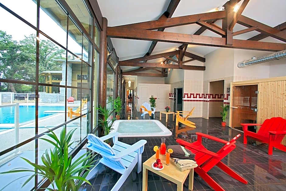 Albirondack Park Camping Lodge and Spa