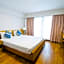 Samran Place Hotel