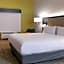 Holiday Inn Express St. Petersburg North / I-275 By IHG