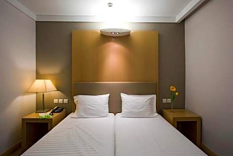 2 Double Rooms with Interconnecting Door