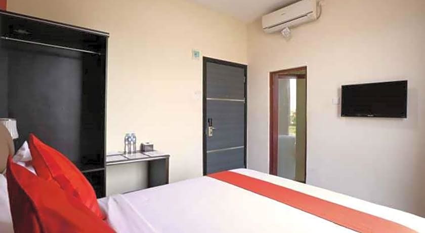 Blitz Hotel Tanjung Uncang