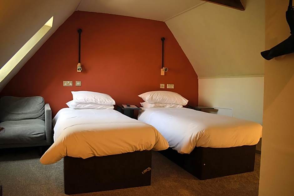 Alma Inn & Dining Rooms