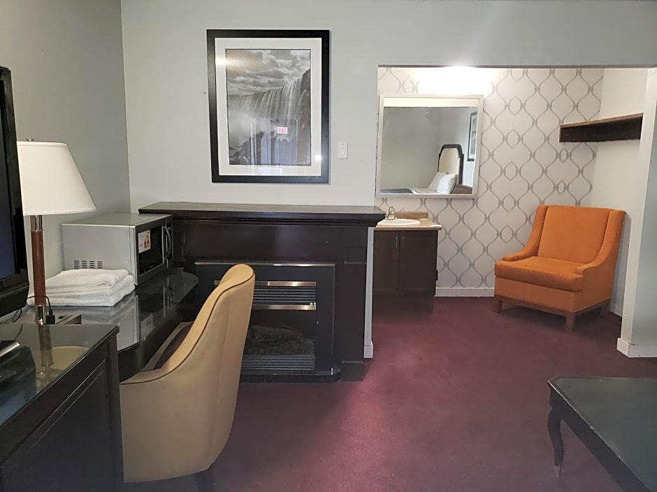 Niagara Falls Courtside Inn