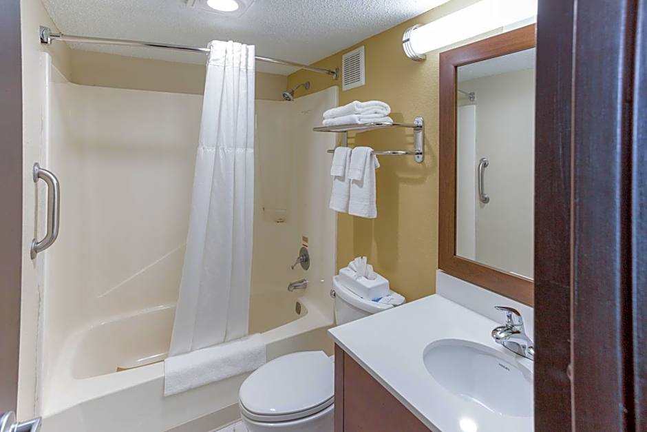 Quality Inn & Suites Plattsburgh