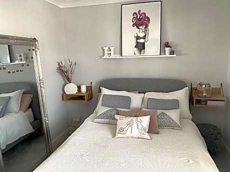 Room in house with breakfast incuded