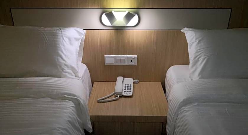 Walk In Hotel
