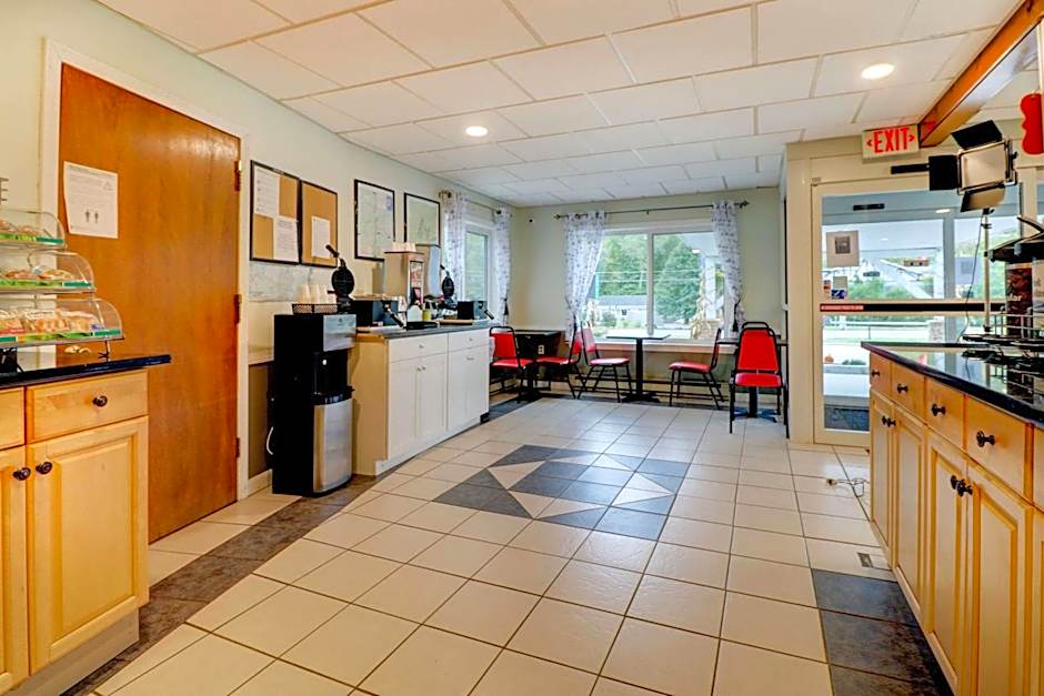 Quality Inn & Suites Lincoln I-93