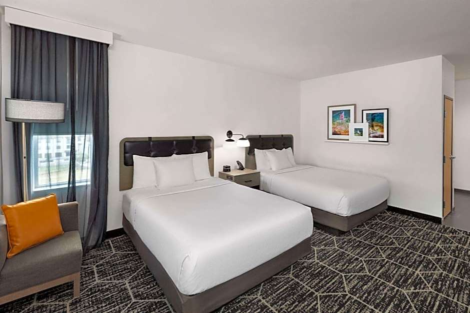 La Quinta Inn & Suites by Wyndham Austin Parmer/Tech Ridge