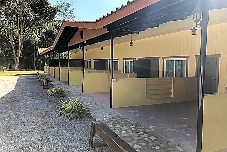 Maleena Garden at Lam Takhong Riverside