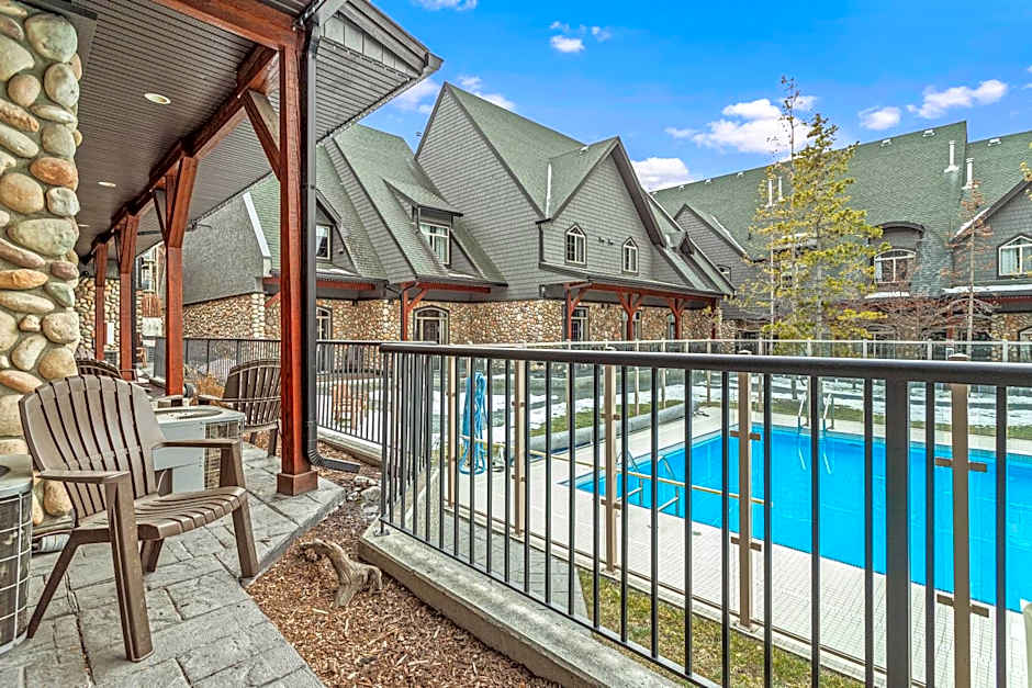 Mystic Chalet managed by Little Sister Getaways