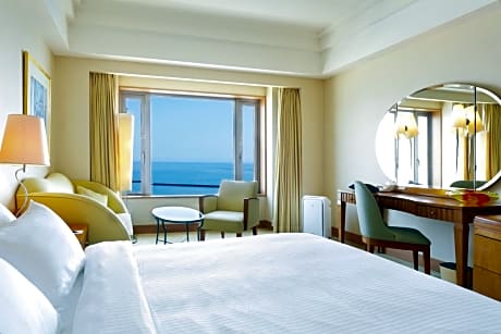 Deluxe Double Room with Ocean View - Non-Smoking