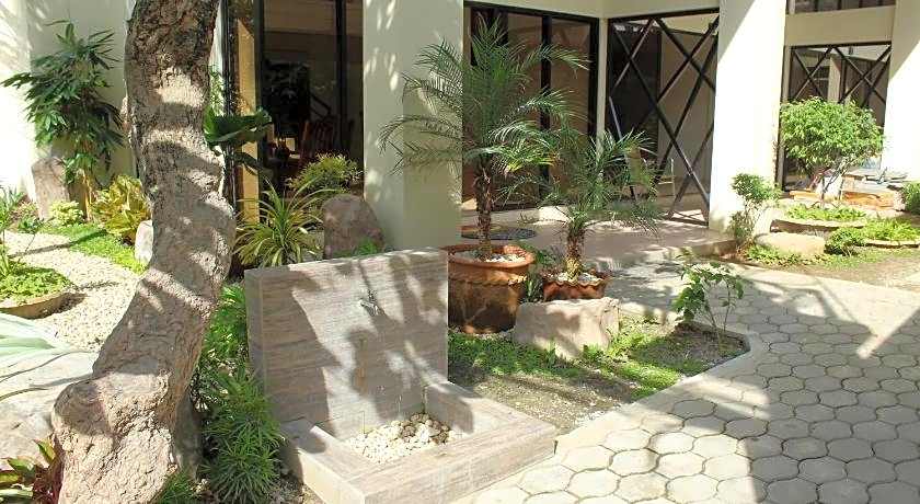 Anahaw Studio Suites