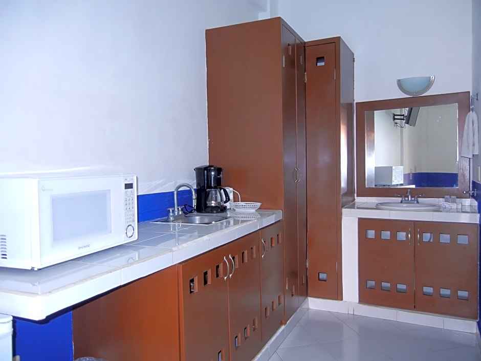 Hotel Plaza Almendros
