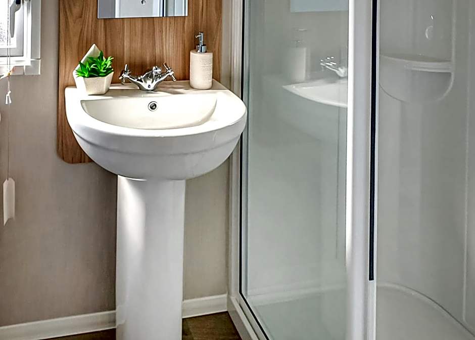 Merryfield And Sandfield