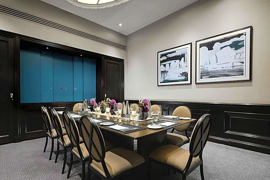 Threadneedles, Autograph Collection by Marriott