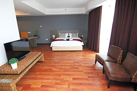 Executive Deluxe Double Room