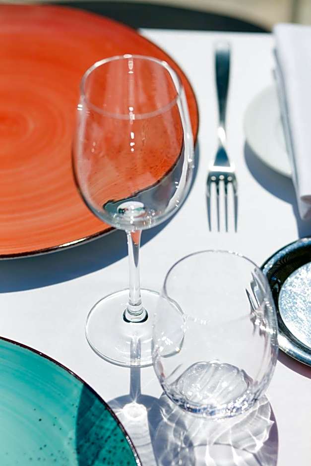 Hotel Restaurant La Vague de Saint Paul & Spa