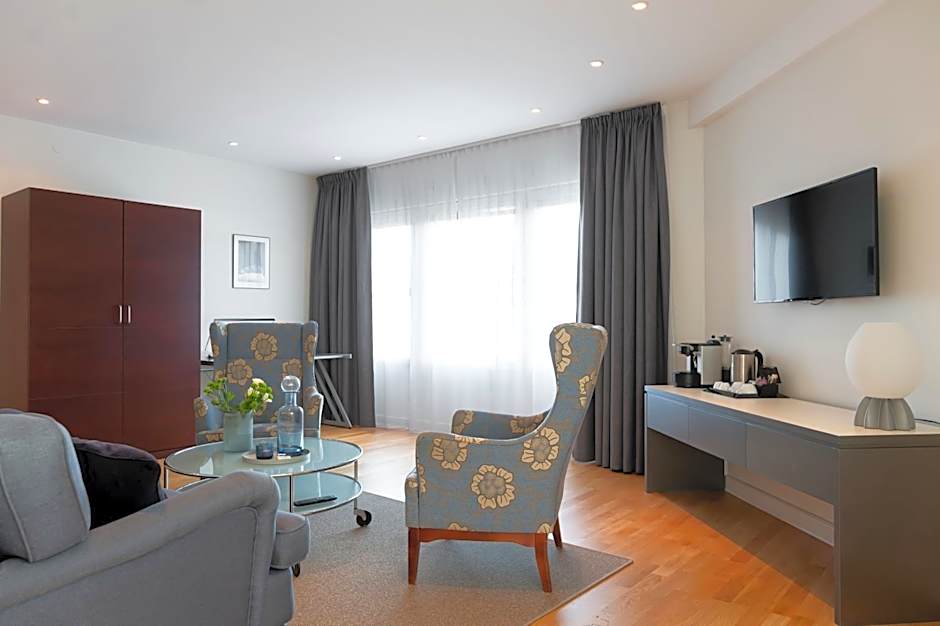 Elite Hotel Marina Plaza