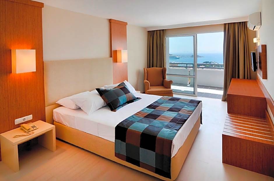 Marti Beach Hotel