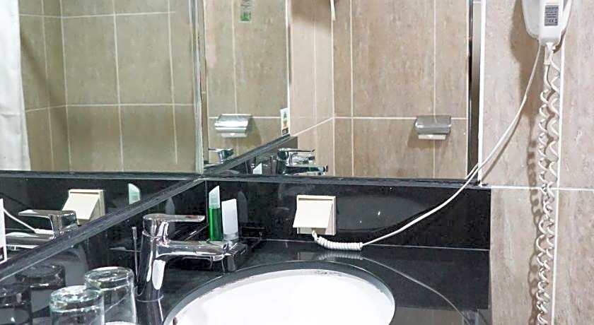 Grand Hatika Hotel