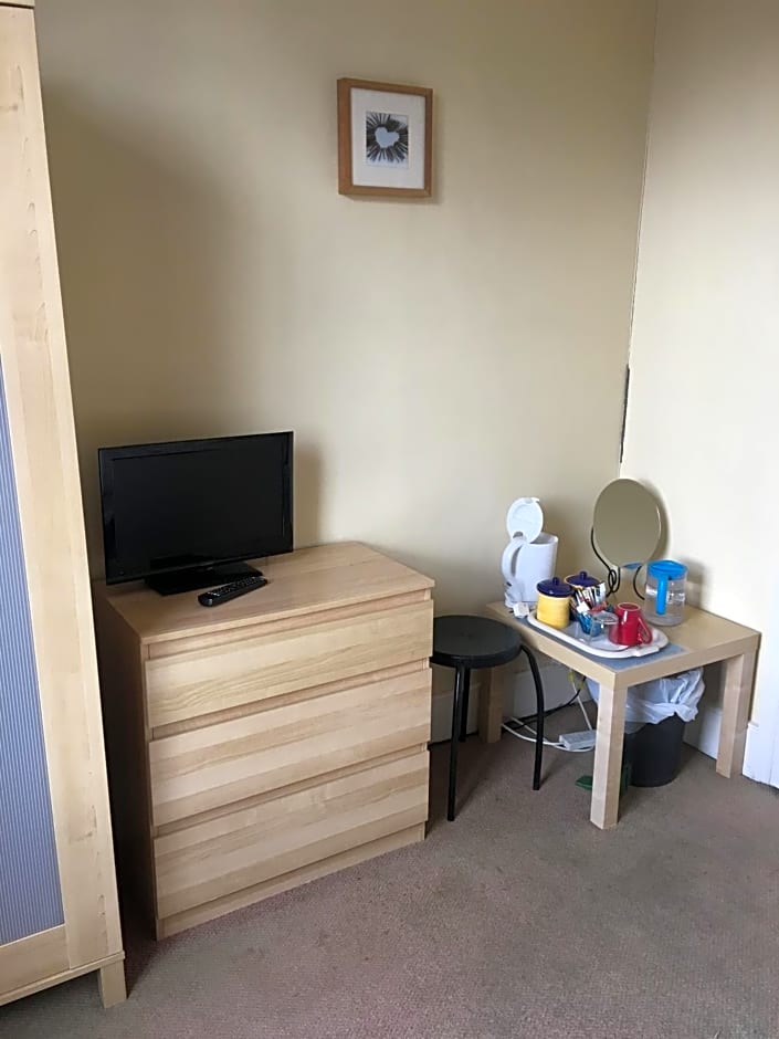 The Townhouse B and B free continental breakfast included