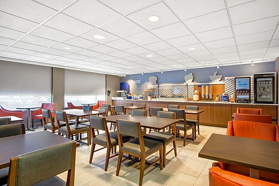 Holiday Inn Express & Suites Ocean City - Northside By IHG