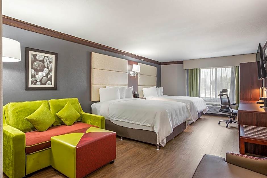 Photo 1 of 5 of 2 Queen Beds Suite