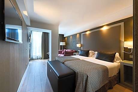 Superior Twin Room with Private Pool