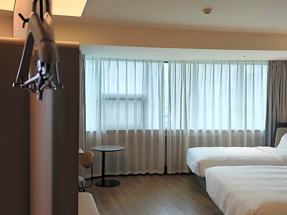 Hanting Hotel Nanjing Huangpu Road