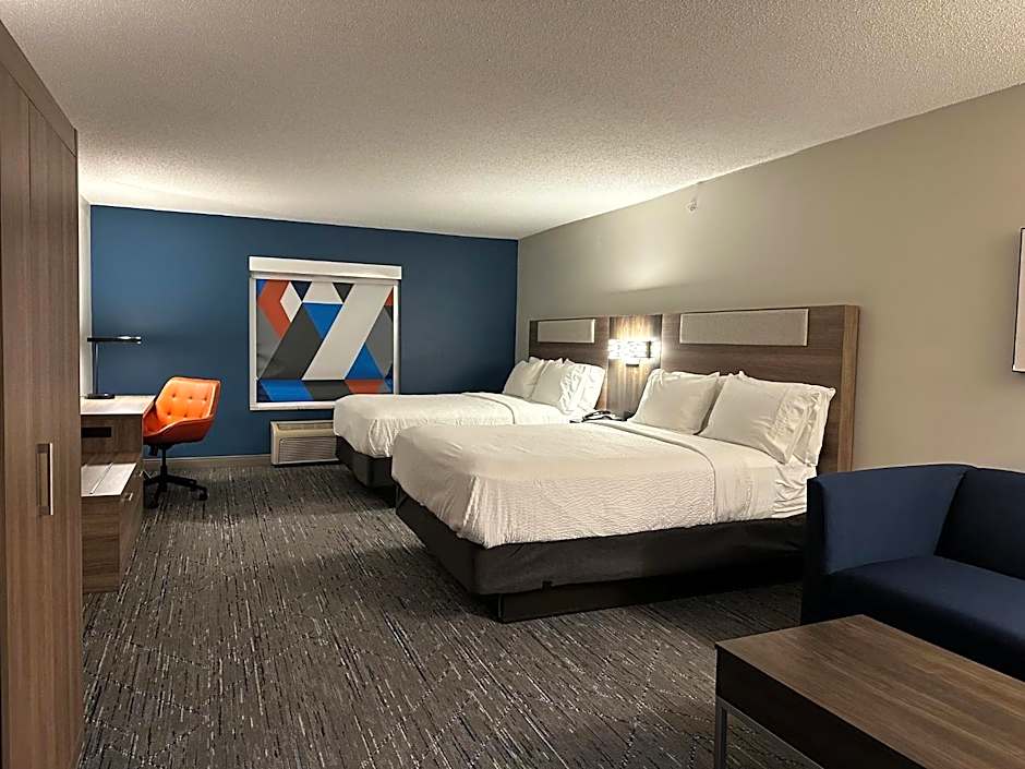 Holiday Inn Express & Suites Meriden